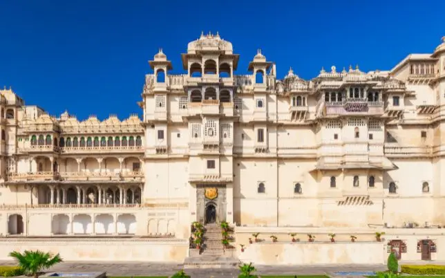 Jaipur to Udaipur Taxi