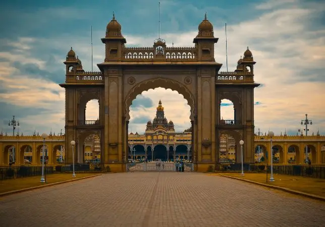 Mysore Sightseeing Tour